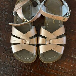 3550 Salt Water Sandals by Hoy Original Sandal Rose Gold Little Girl Sz 12